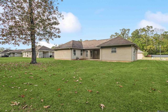 18526 S Brookfield Dr, Ponchatoula, LA 70454