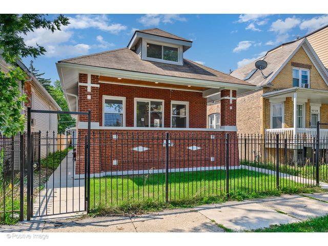 5025 W Superior Street, Chicago, IL 60644