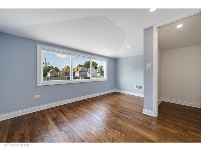 5025 W Superior Street, Chicago, IL 60644