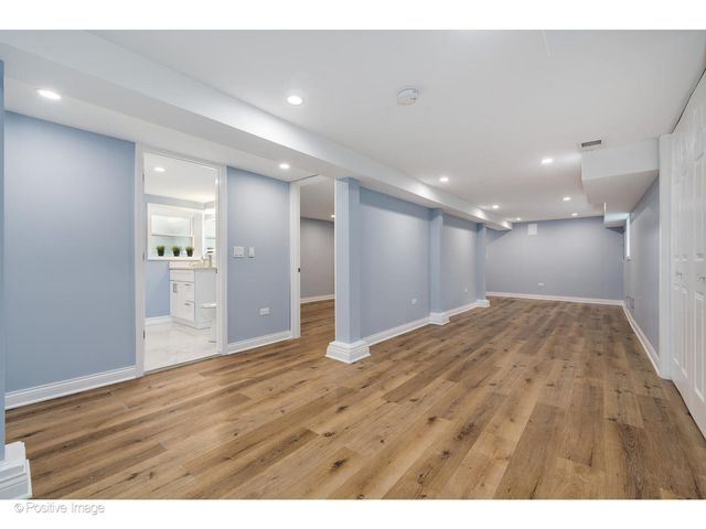 5025 W Superior Street, Chicago, IL 60644