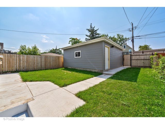 5025 W Superior Street, Chicago, IL 60644