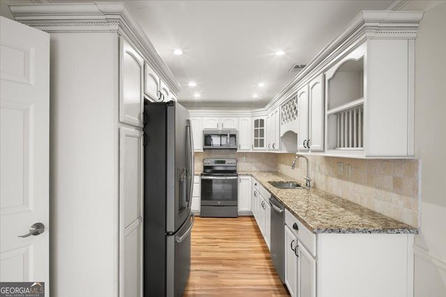 110 Great Oaks Lane, Roswell, GA 30075