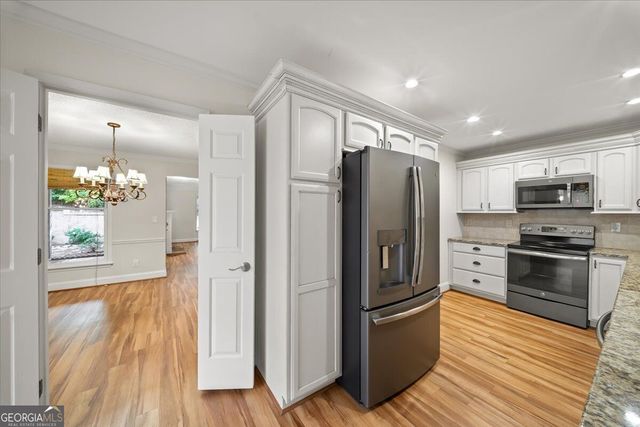 110 Great Oaks Lane, Roswell, GA 30075