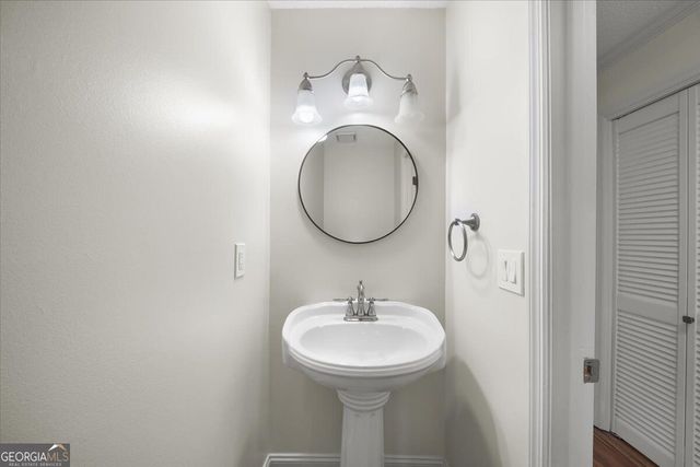 110 Great Oaks Lane, Roswell, GA 30075