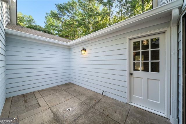 110 Great Oaks Lane, Roswell, GA 30075