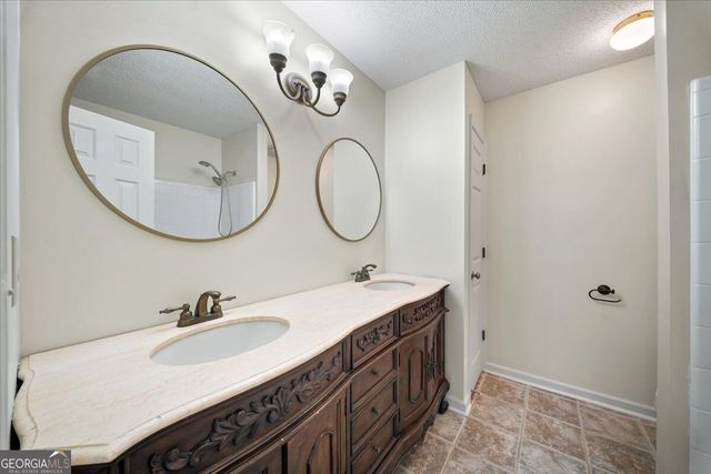 110 Great Oaks Lane, Roswell, GA 30075
