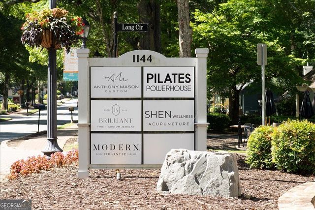 110 Great Oaks Lane, Roswell, GA 30075
