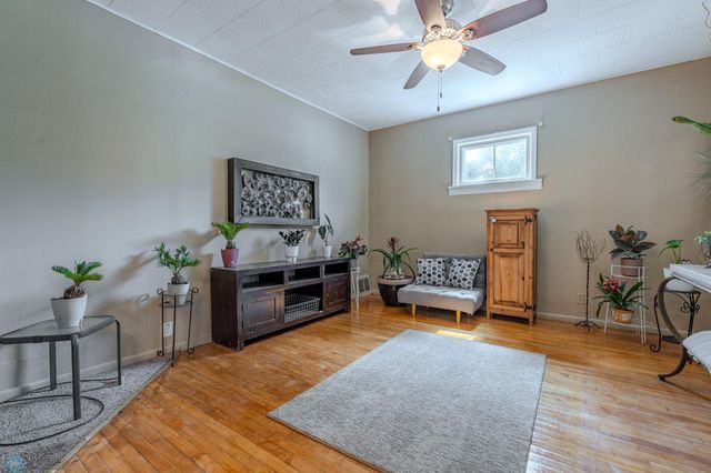 624 4th Street S, Moorhead, MN 56560