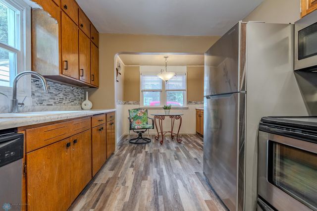 624 4th Street S, Moorhead, MN 56560