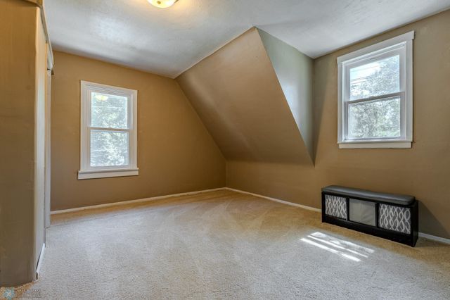 624 4th Street S, Moorhead, MN 56560