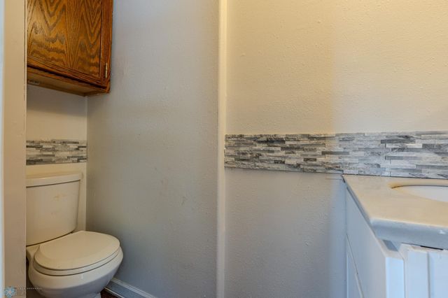 624 4th Street S, Moorhead, MN 56560