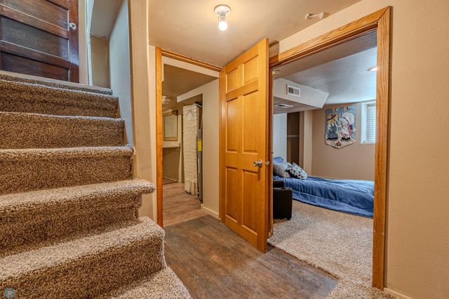 624 4th Street S, Moorhead, MN 56560