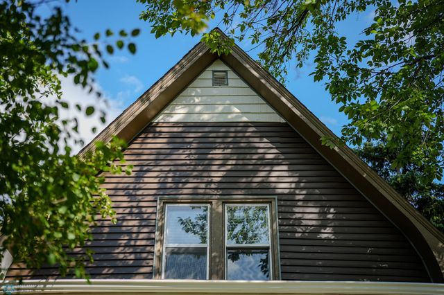 624 4th Street S, Moorhead, MN 56560