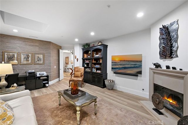 25702 Nellie Gail, Laguna Hills, CA 92653