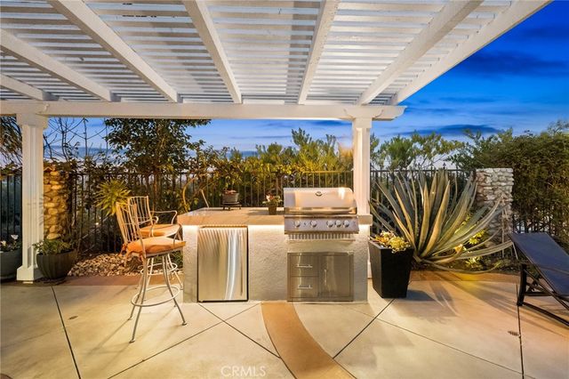 25702 Nellie Gail, Laguna Hills, CA 92653