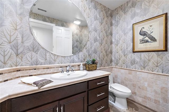 25702 Nellie Gail, Laguna Hills, CA 92653