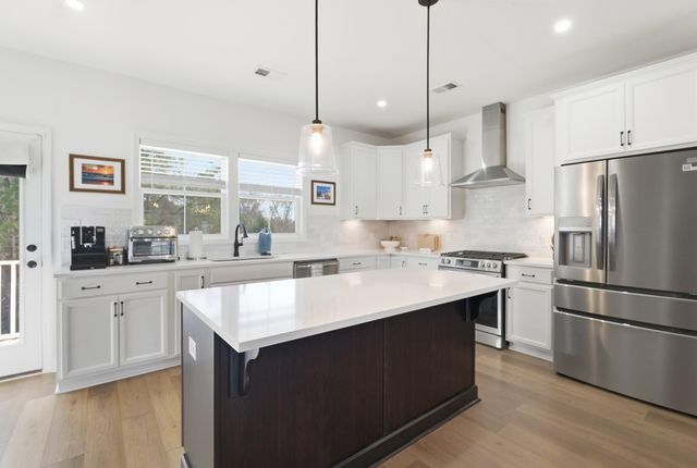 639 N Laurel Street, Summerville, SC 29483