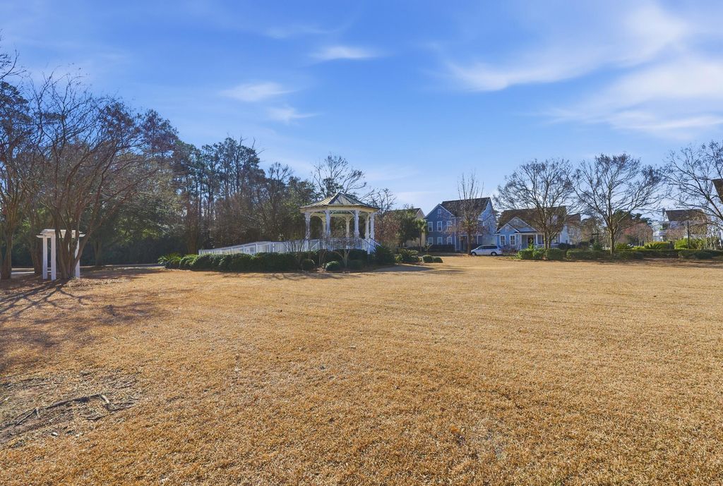 Image 34 of property listing at 639 N Laurel Street, Summerville, SC 29483