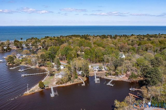 85 Circle Dr, Heathsville, VA 22473