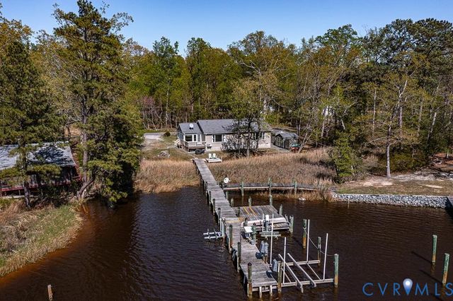 85 Circle Dr, Heathsville, VA 22473