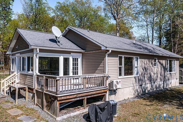 85 Circle Dr, Heathsville, VA 22473