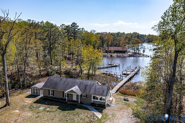85 Circle Dr, Heathsville, VA 22473
