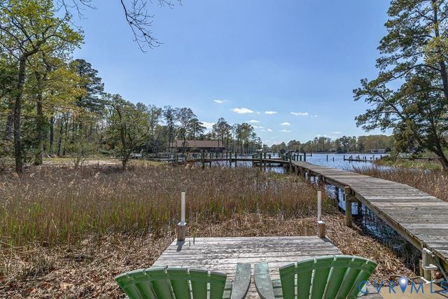 85 Circle Dr, Heathsville, VA 22473