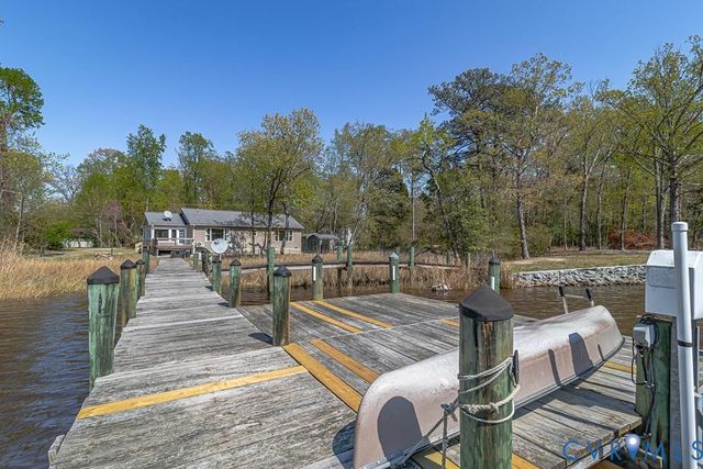 85 Circle Dr, Heathsville, VA 22473