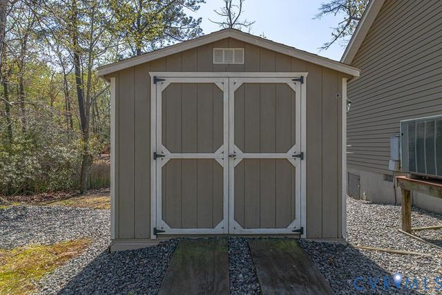 85 Circle Dr, Heathsville, VA 22473