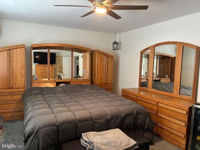 508 HILLSIDE CT, Hamburg, PA 19526