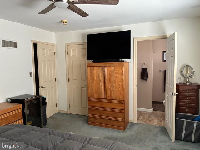 508 HILLSIDE CT, Hamburg, PA 19526