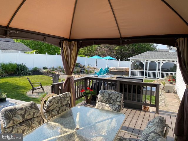 508 HILLSIDE CT, Hamburg, PA 19526