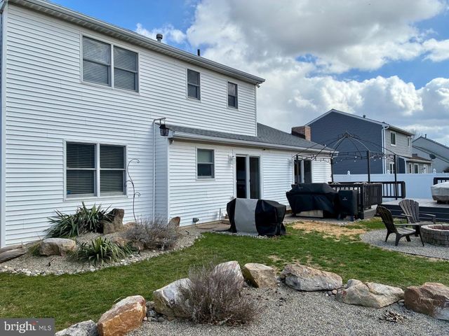 508 HILLSIDE CT, Hamburg, PA 19526