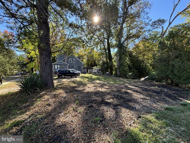 28 CEDAR LN, Clementon, NJ 08021