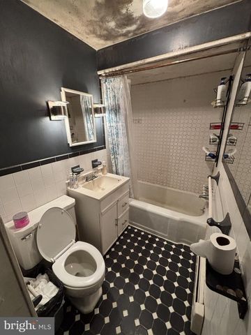 28 CEDAR LN, Clementon, NJ 08021