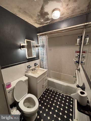 28 CEDAR LN, Clementon, NJ 08021