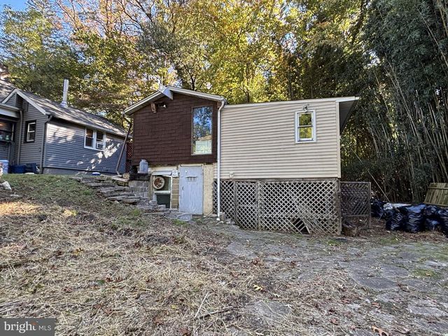 28 CEDAR LN, Clementon, NJ 08021