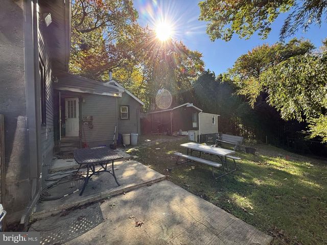 28 CEDAR LN, Clementon, NJ 08021