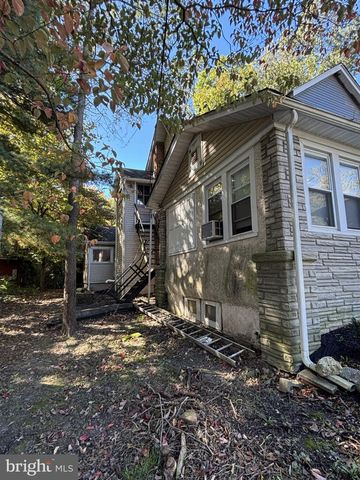 28 CEDAR LN, Clementon, NJ 08021