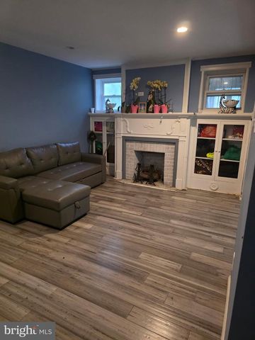 28 CEDAR LN, Clementon, NJ 08021