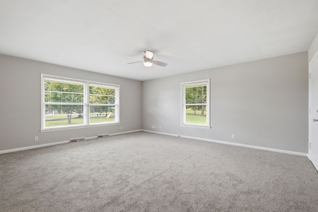 676 Ferguson Hill Rd, Lafayette, TN 37083
