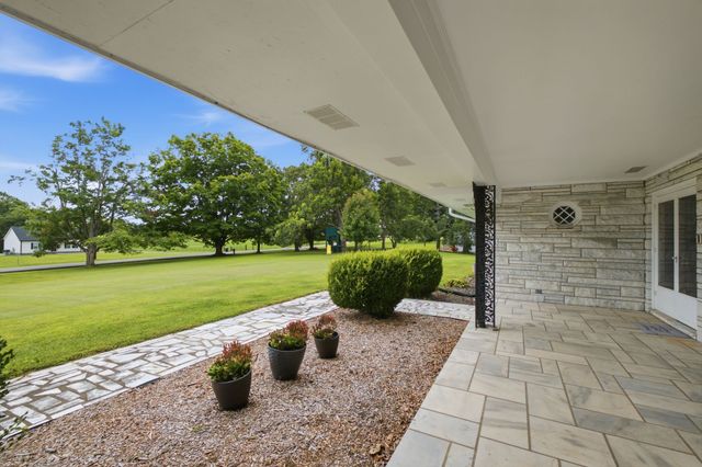 676 Ferguson Hill Rd, Lafayette, TN 37083