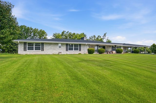 676 Ferguson Hill Rd, Lafayette, TN 37083