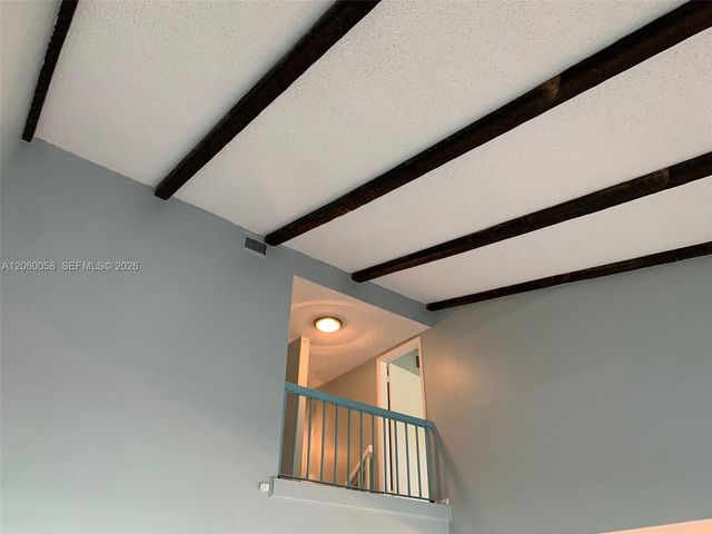 305 Bonnie Brae Way 27, Hollywood, FL 33021
