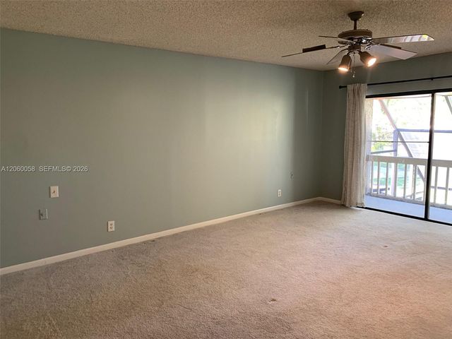 305 Bonnie Brae Way 27, Hollywood, FL 33021