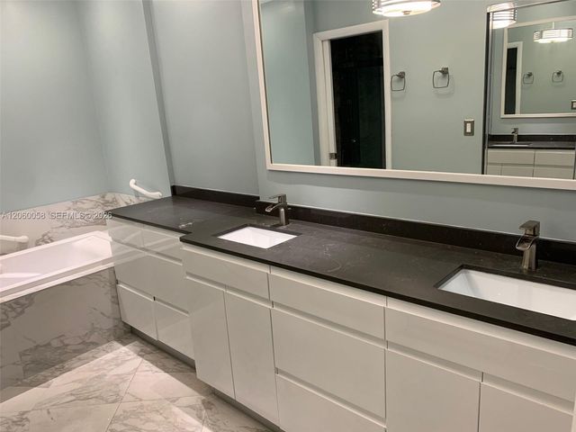 305 Bonnie Brae Way 27, Hollywood, FL 33021