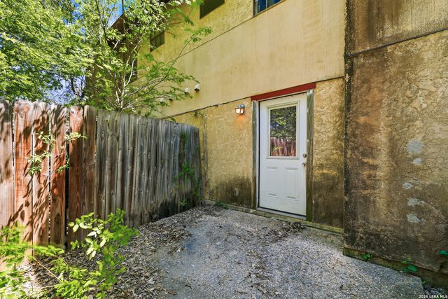 4927 Ty Terrace St Apt 3, San Antonio, TX 78229