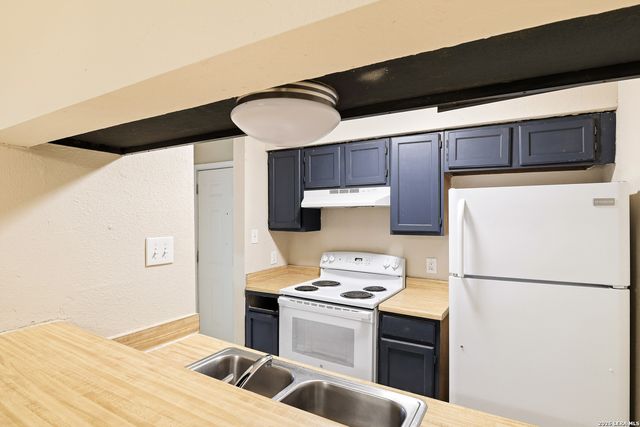 4927 Ty Terrace St Apt 3, San Antonio, TX 78229