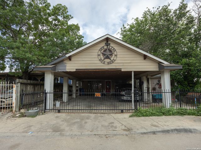 346 Alice Fay Ave, San Antonio, TX 78237
