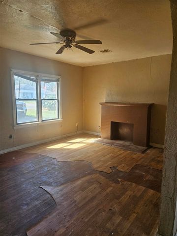 2601 SW A Ave, Lawton, OK 73505